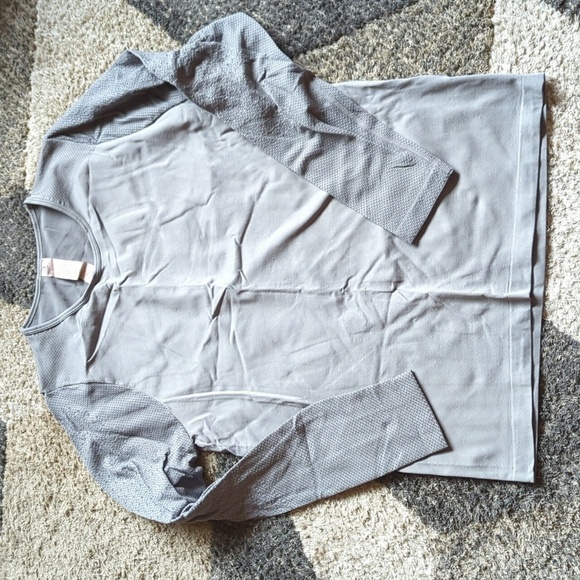 Fabletics Gray XL Women's workout top athletic - Picture 1 of 4